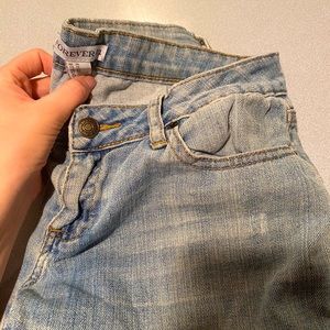 Forever 21 semi ripped jeans size: 26